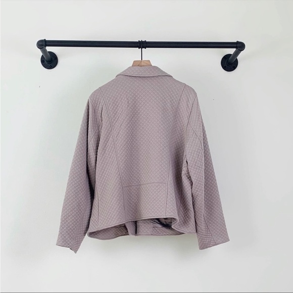 NWT Torrid Plus Size Pebble Grey Quilted Zip Up Moto Jacket - Picture 6 of 7